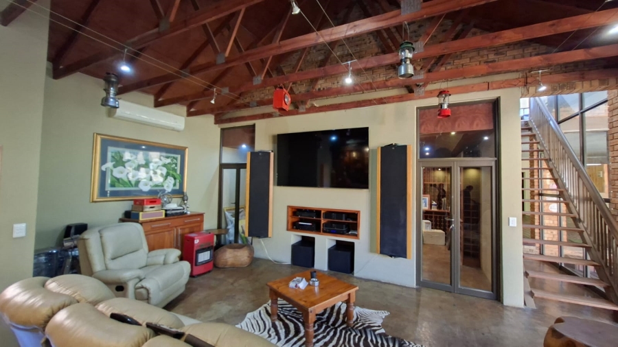 5 Bedroom Property for Sale in Rietvly A H North West